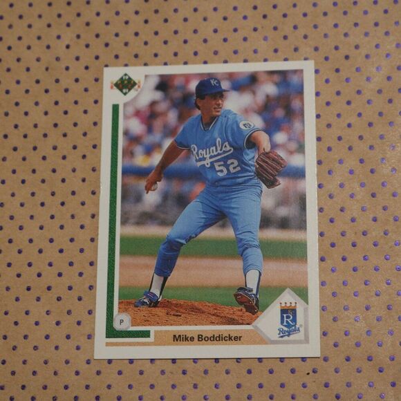 Mike Boddicker #719 Baseball Card - Picture 1 of 2